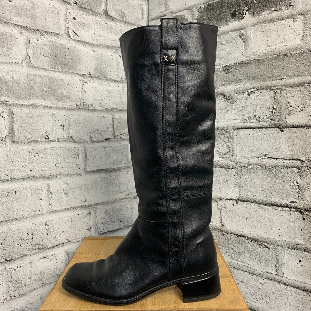 Santana Canada Sleek Black Leather Heeled Boots